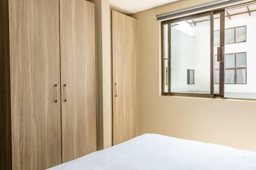 Zeus Apartments - Rosebank