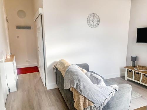 The Rosebery Retreat By The Castle 1-bed Apartment