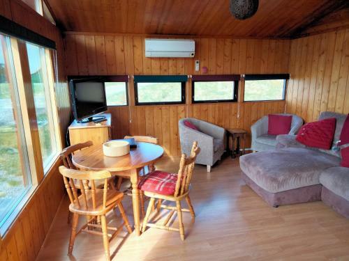 Highland Lodge