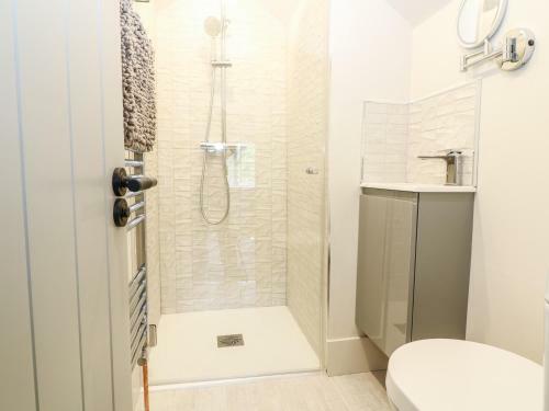 12 Manor Farm Close