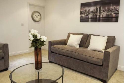 Melrose Cottage - A Hidden Gem With Parking!