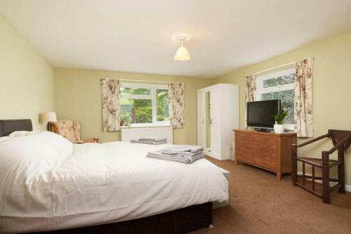 Spacious Countryside 4 Bedroom Bungalow