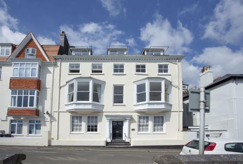Apartment 3, The Manor House, Dartmouth