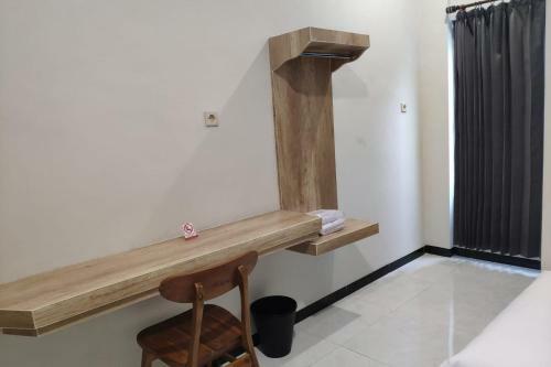 Hotel El Ora Inn & Eatery Labuan Bajo Redpartner
