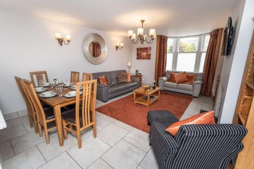 Bridge House Apartment 1