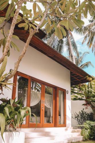 Villa Amani, Tropical Chic - 3 Bedroom & Huge Pool