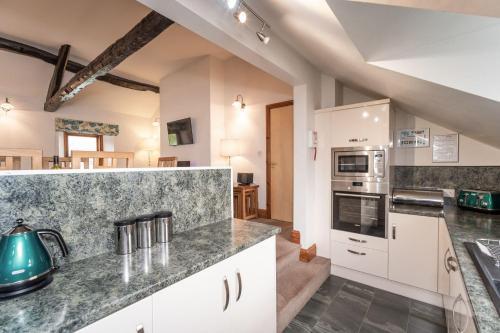 Bridge House Apartment 3