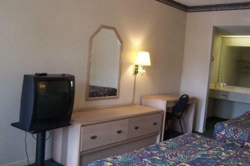 Motel Celebration Inn
