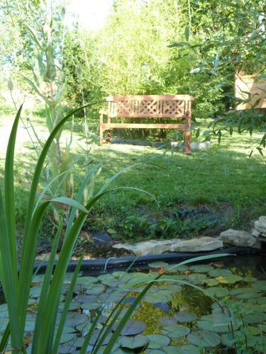 Bed & Breakfast Chambre D'h�tes "lumi�re Et Qui�tude"