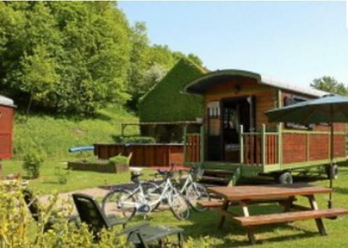 Hostal Les Roulottes De Maufront
