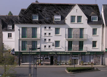 Hotel Logis Le Relais De La Place