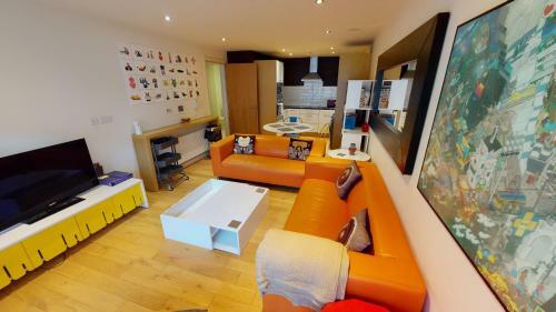 Central Perks Apartment (sleeps 4)