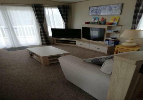 M58 2 Bedroom, 6 Berth Caravan