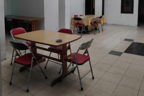 Hotel Oyo 3068 Losmen Ramille