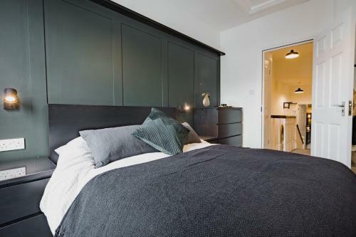 Newly Refurbished Sylish Hull 3 Bed Apartment