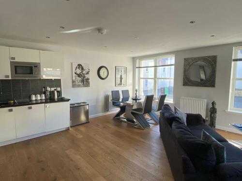 Maltings Apartment - Spacious 2 Bed Ground Floor Apartment