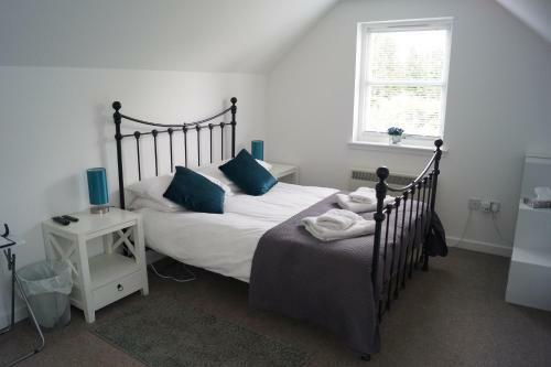 Self-contained Light And Bright Apartment In Kirriemuir