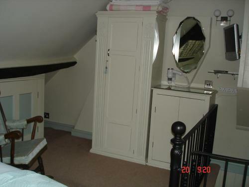 Waterside Cottage Bed And Breakfast