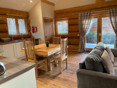 Lodge Ewes Water Log Cabins