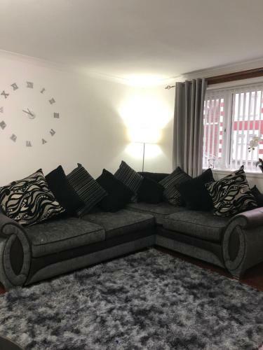 Ace Largs Ground Floor Apartment With Garden