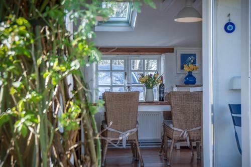 Flygate - 2 Bedroom Cottage - Lawrenny