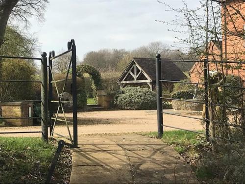 Hostal Wethele Manor