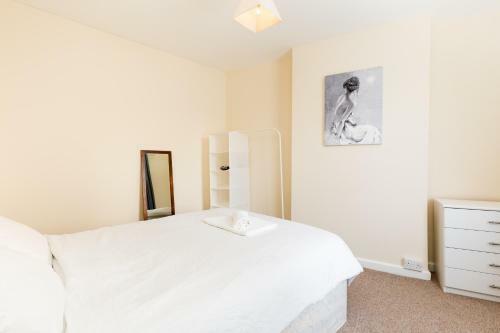Well Presented 2 Bedroom House - Sleeps Four