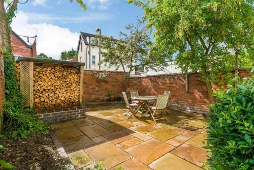 Elegant Grade II Listed Regency Family Home