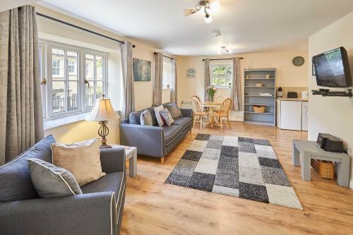 Host & Stay - Kingfisher Cottage