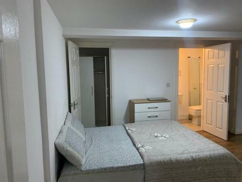 Apartamento Comfortableapartment W/ Heating + Private Bathroom