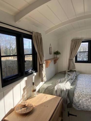 Peaceful Shepherd?s Hut In Beautiful Countryside.