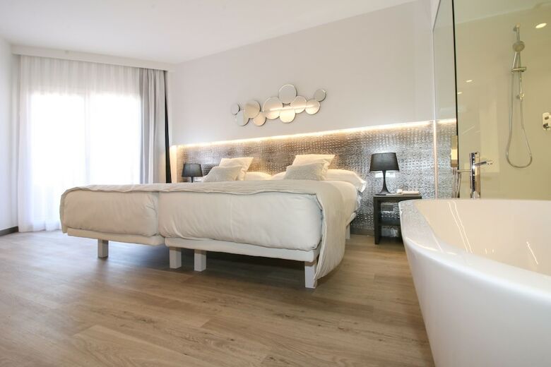 Oliva Nova Golf Beach & Golf Hotel