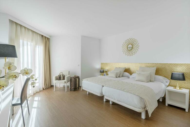 Oliva Nova Golf Beach & Golf Hotel
