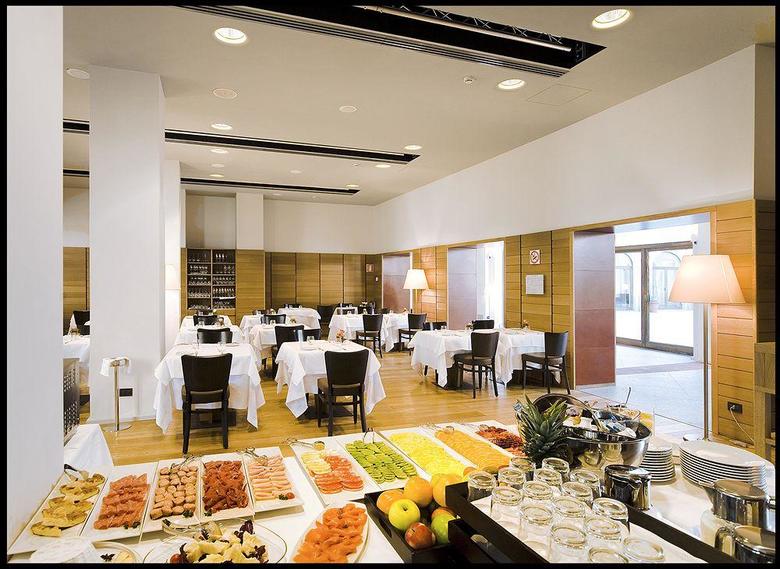 Hotel NH Torino Santo Stefano