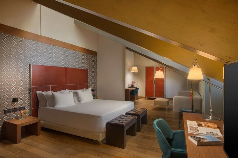 Hotel NH Torino Santo Stefano