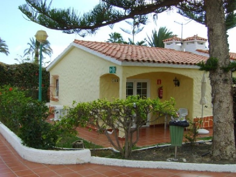 Apartamentos Bungalows Adonis