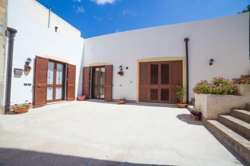 B&B Bianco Sale