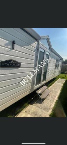 Luxury Holiday Caravan Highfields Grange Clacton-on-sea