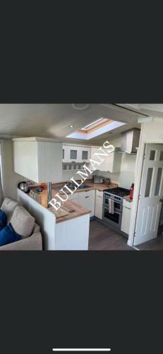 Luxury Holiday Caravan Highfields Grange Clacton-on-sea