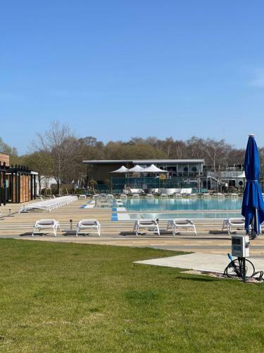Holiday Home Breaks At Tattershall Lakes