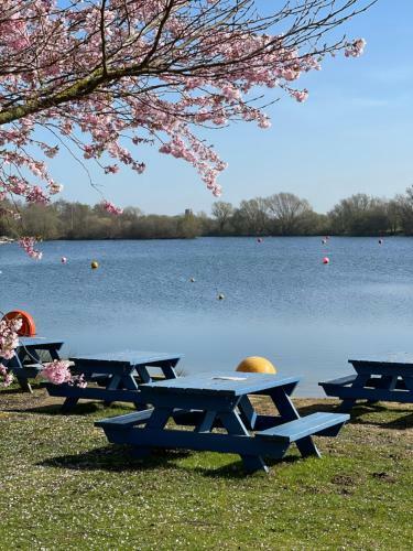 Holiday Home Breaks At Tattershall Lakes