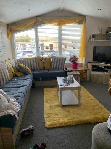 Holiday Home Breaks At Tattershall Lakes