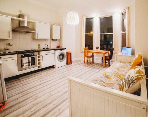 Cosy Apartment In Safe Area