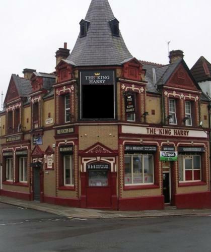 Hostal The King Harry Accommodation