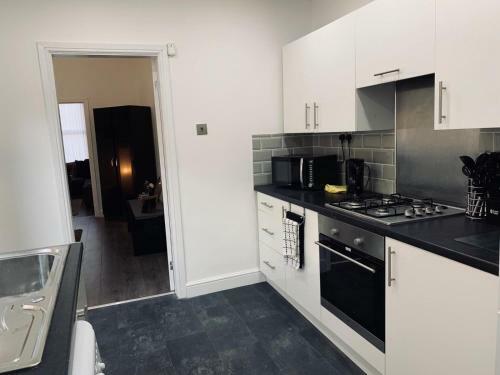 Stylish Home - Central - Free Parking