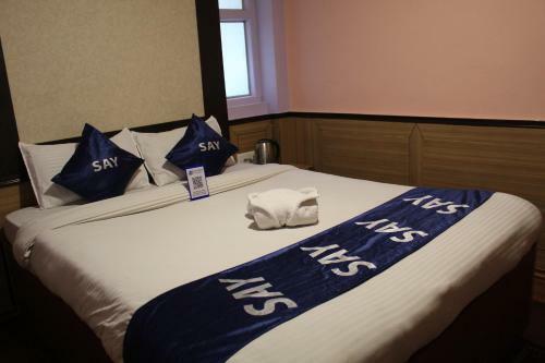 Hotel Say New Amber