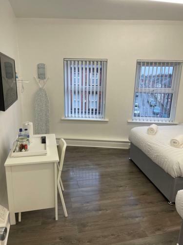 Hotel County Road Accommodation