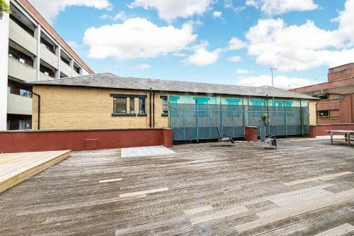 Residential Estates Walton Building Apartments