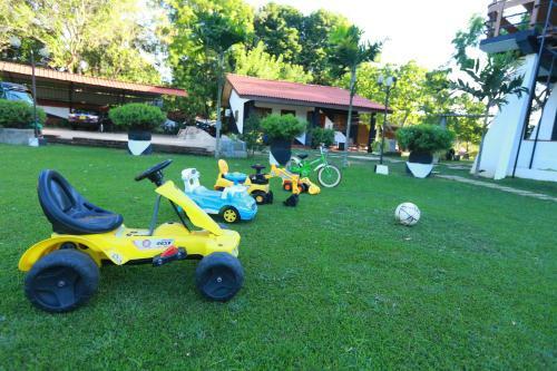 Eco Hotel Black & White - Anuradhapura
