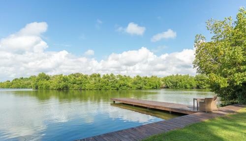 Hotel Roman Lake